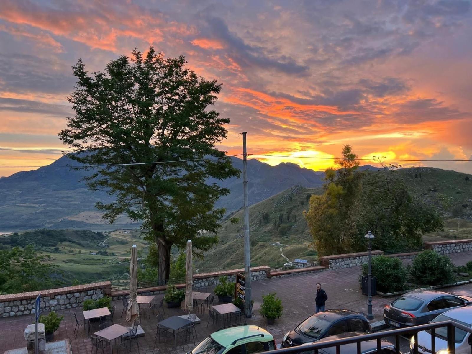 Il Duca House E Holiday Prestige Caccamo Bagian luar foto